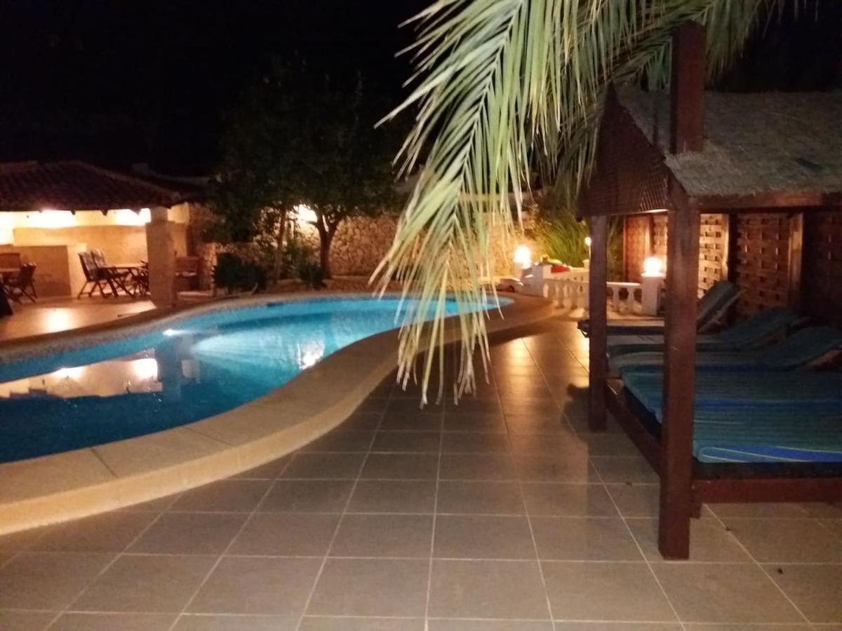 קלפה Villa Belucra,10P,Seaview,Jacuzzi,Pool מראה חיצוני תמונה
