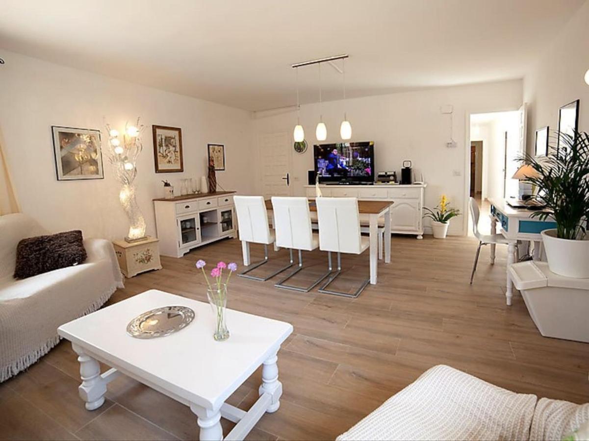 קלפה Villa Belucra,10P,Seaview,Jacuzzi,Pool מראה חיצוני תמונה