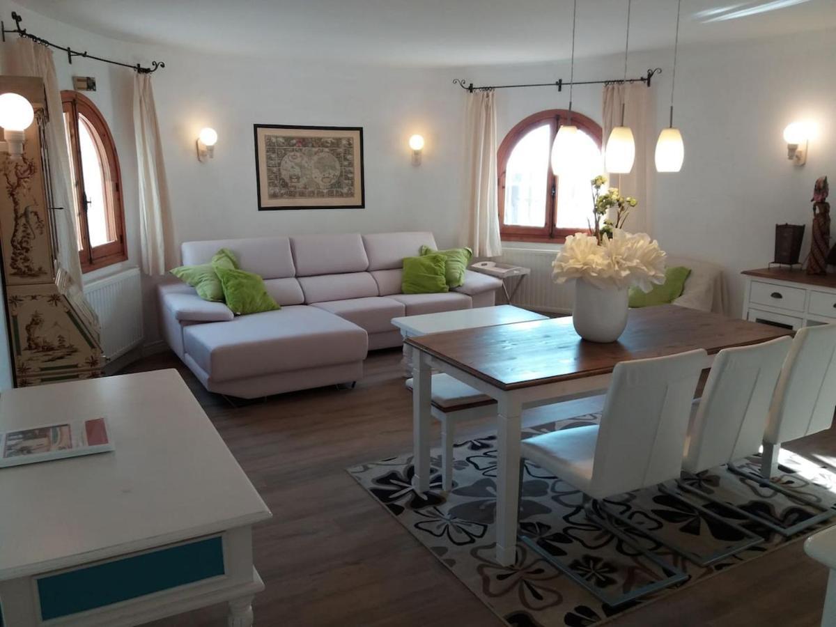 קלפה Villa Belucra,10P,Seaview,Jacuzzi,Pool מראה חיצוני תמונה